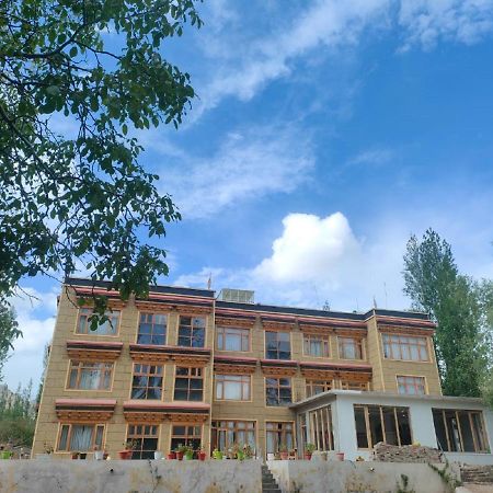 Hotel Alpine Ladakh 레 외부 사진