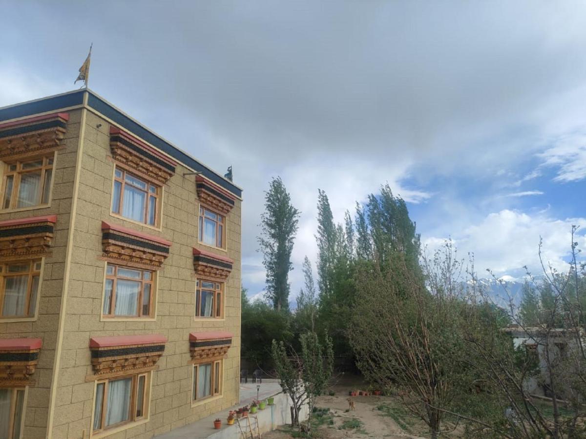 Hotel Alpine Ladakh 레 외부 사진